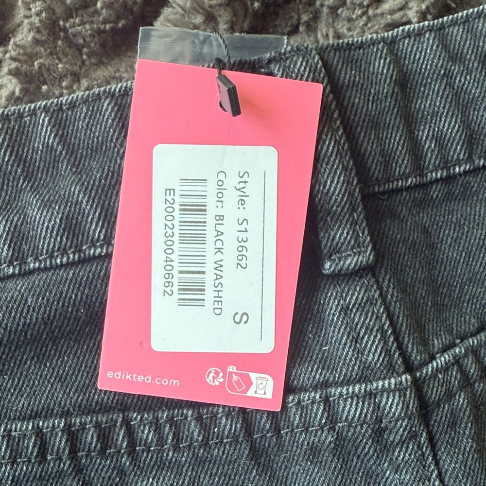 Edikted Charcoal Mini Skirt - Picture 3 of 3